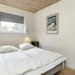 בית נופש 12 Person In Rodby-by Traum
