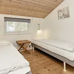 בית נופש 12 Person In Rodby-by Traum