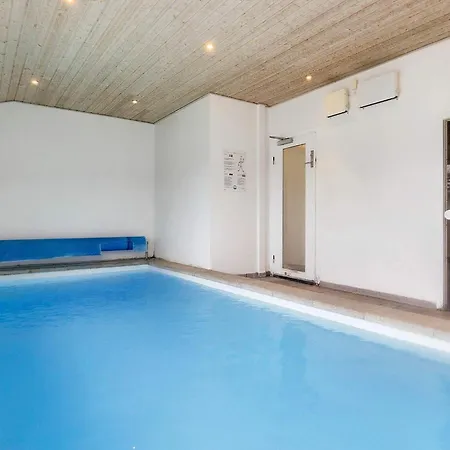 12 Person In Rodby-by Traum Rødby