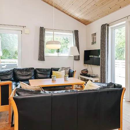 度假居 12 Person In Rodby-by Traum Rødby