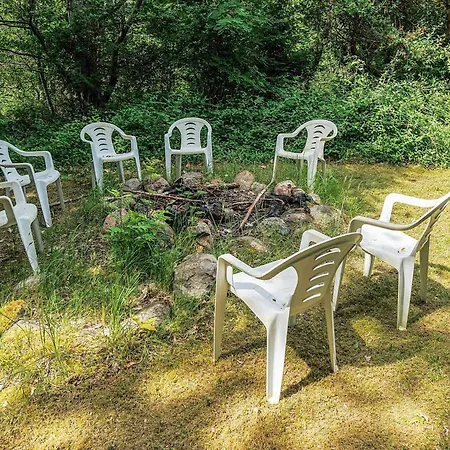 12 Person In Rodby-by Traum *